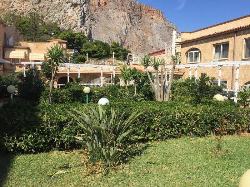 Ashur Mondello Palermo