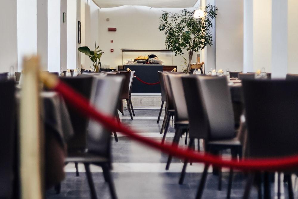 Hotel Nh Collection Palazzo Sitano 4*