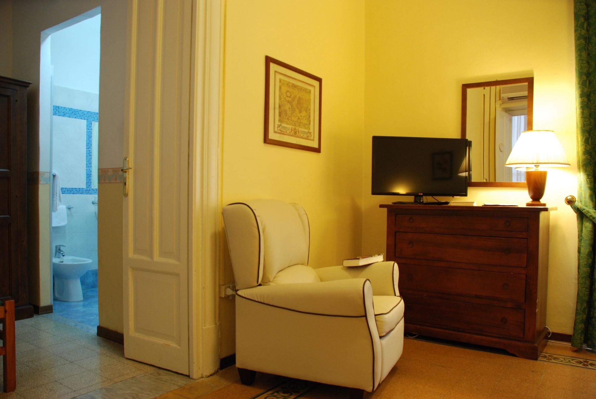 Del Centro Hotel 3*