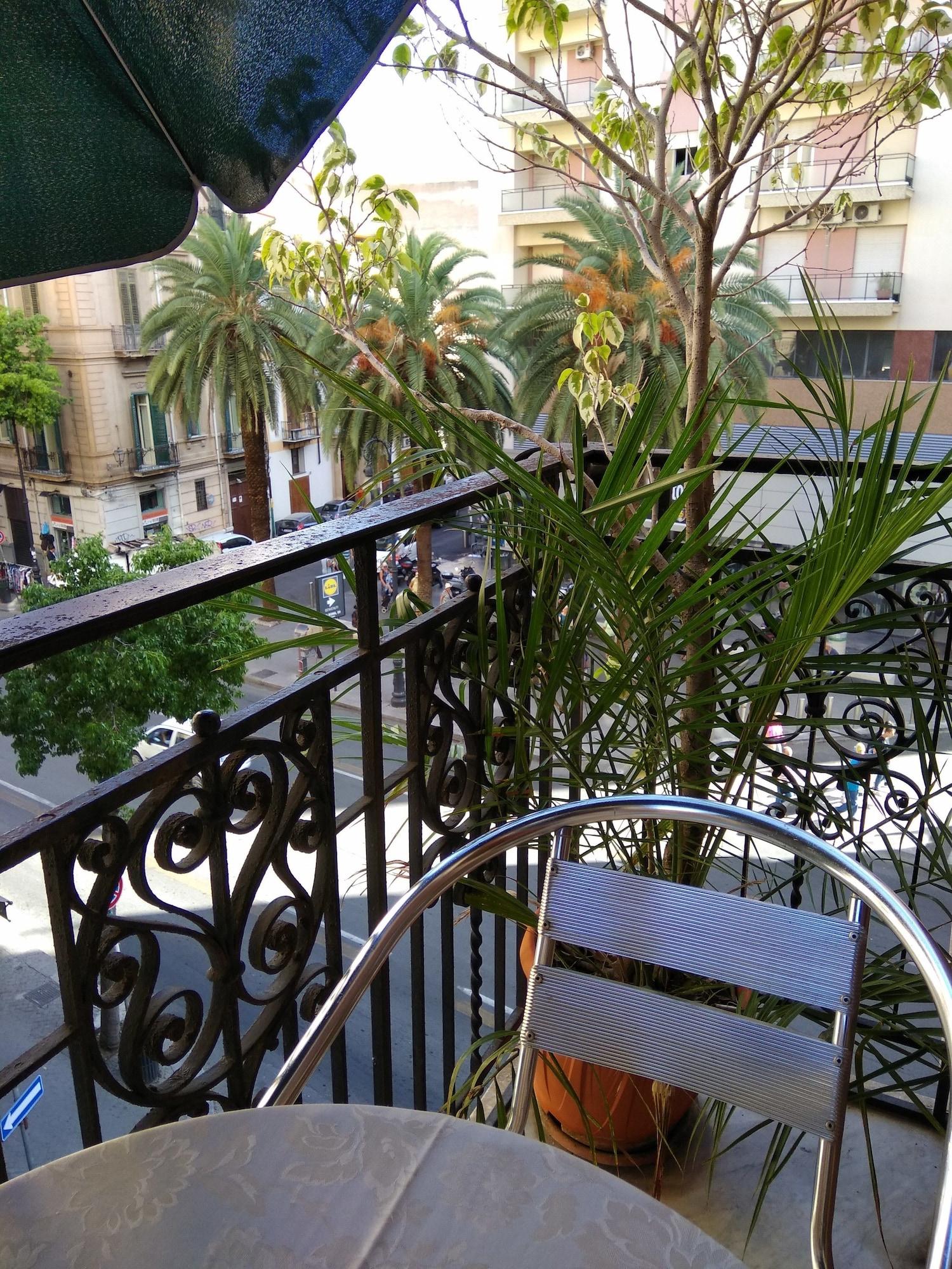 Del Centro 3*