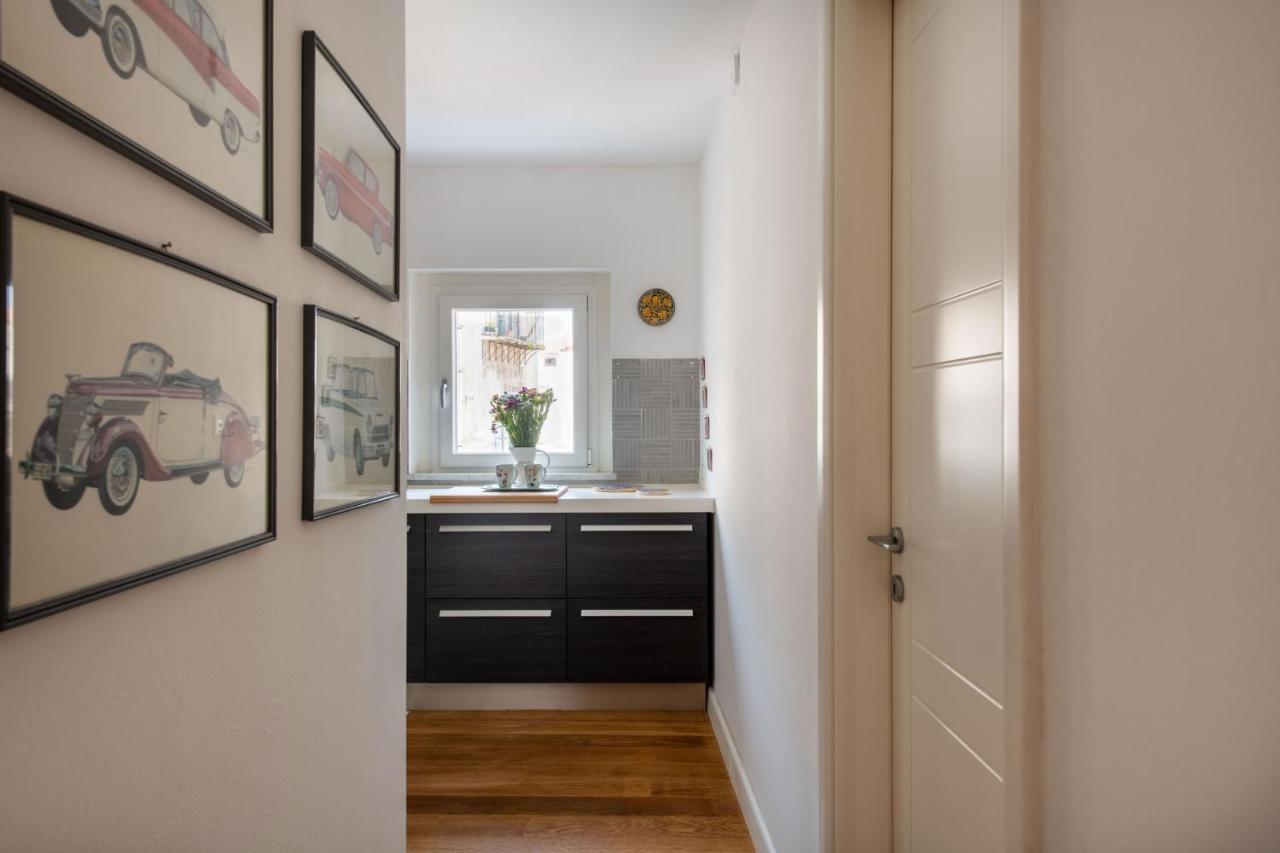 Apartment Vittorio Emanuele With Terrace By Wonderful Italy