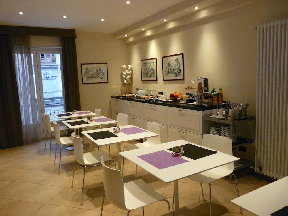 Bb 10 Serpotta - Palazzo Riolo & Restaurant Guest house 3*