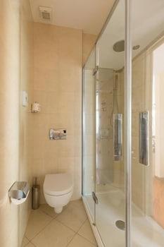 Esperia Hotel 3*