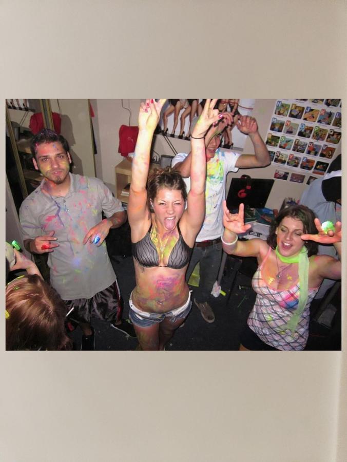 Youth Open Mind: Lgbtq-friendly Naturist Retreat