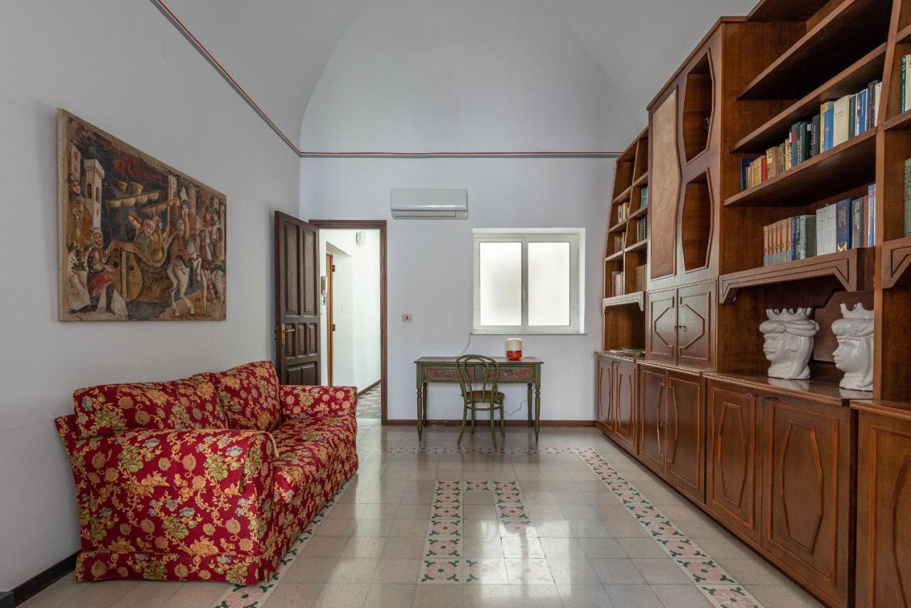 Apartment Casa Albanese Con Affreschi By Wonderful Italy