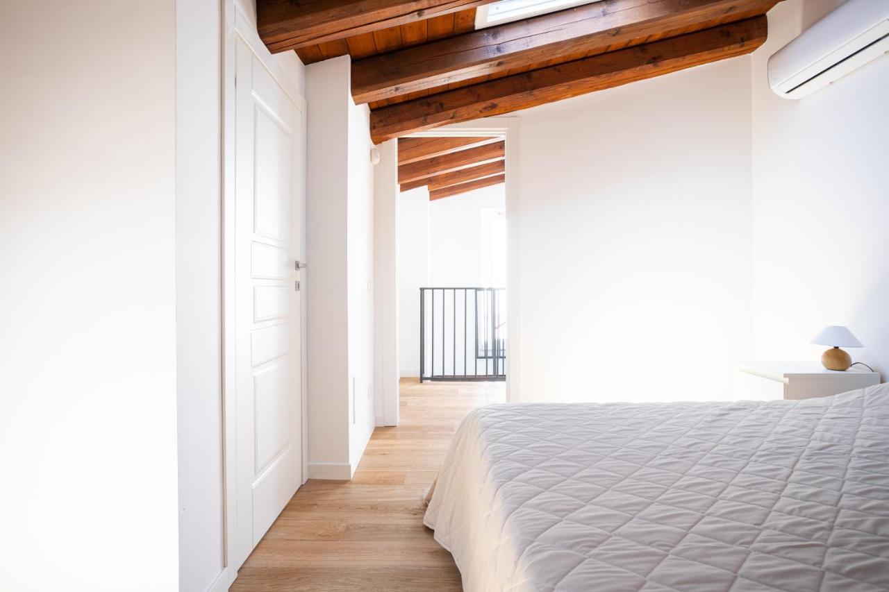 Blu - Palazzo Del Buon Pastore Apartment Palermo