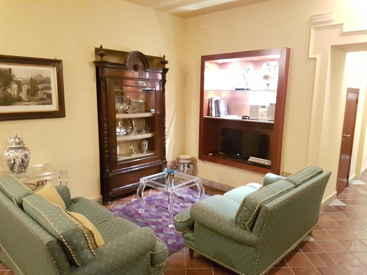 Apartment Massimo Teather *