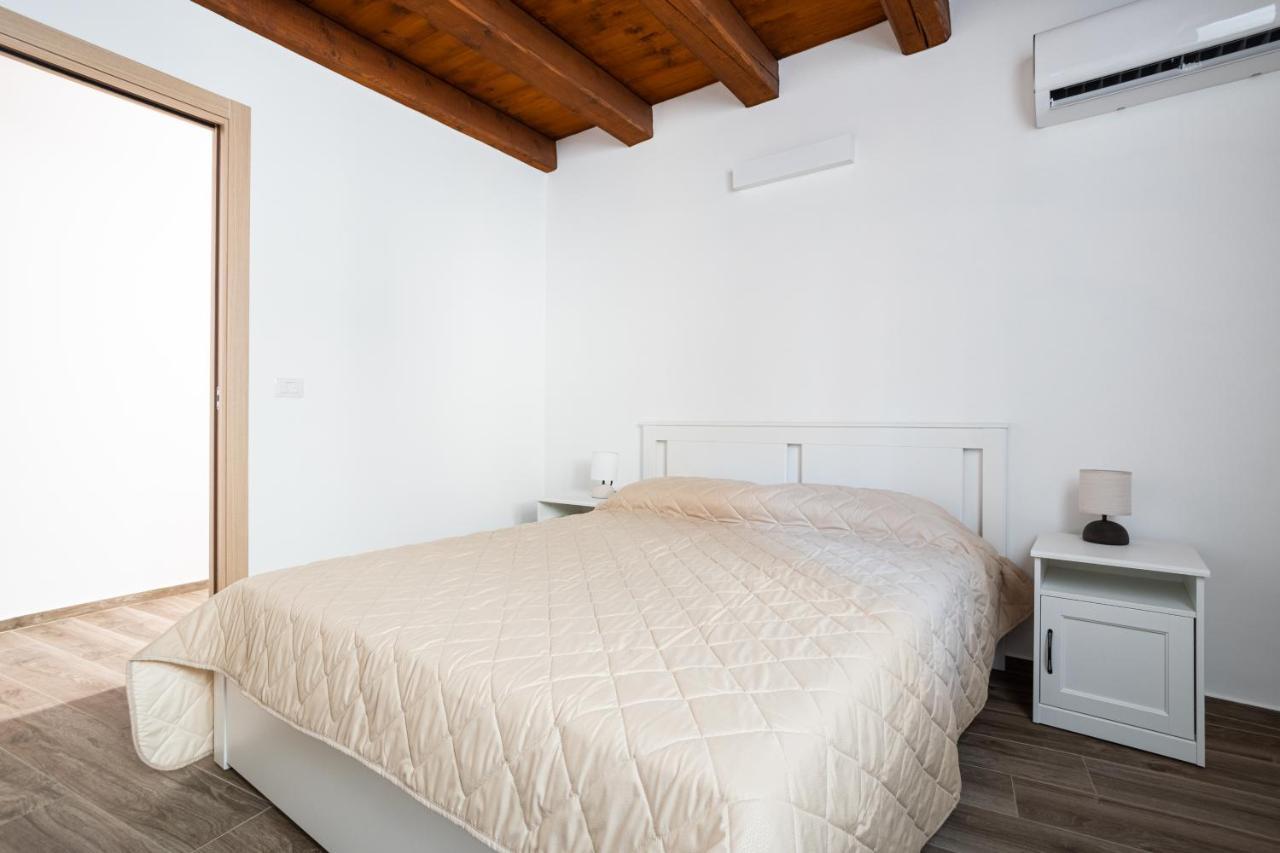 Blu - Palazzo Del Buon Pastore Apartment Palermo