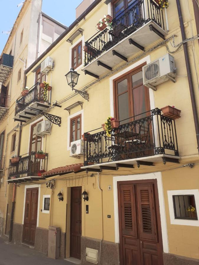 Casa Professa 2 Apartment *