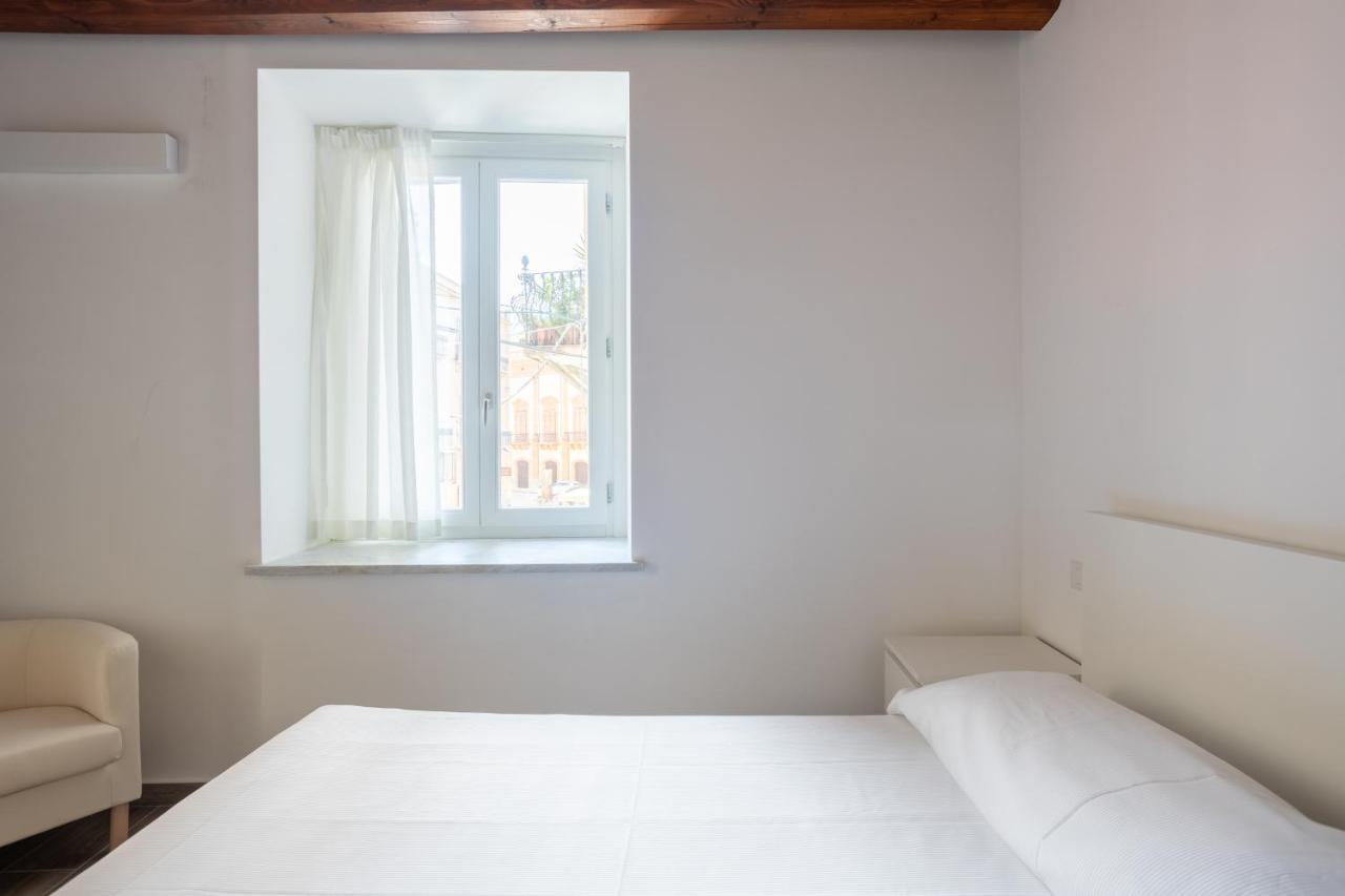 Blu - Palazzo Del Buon Pastore
