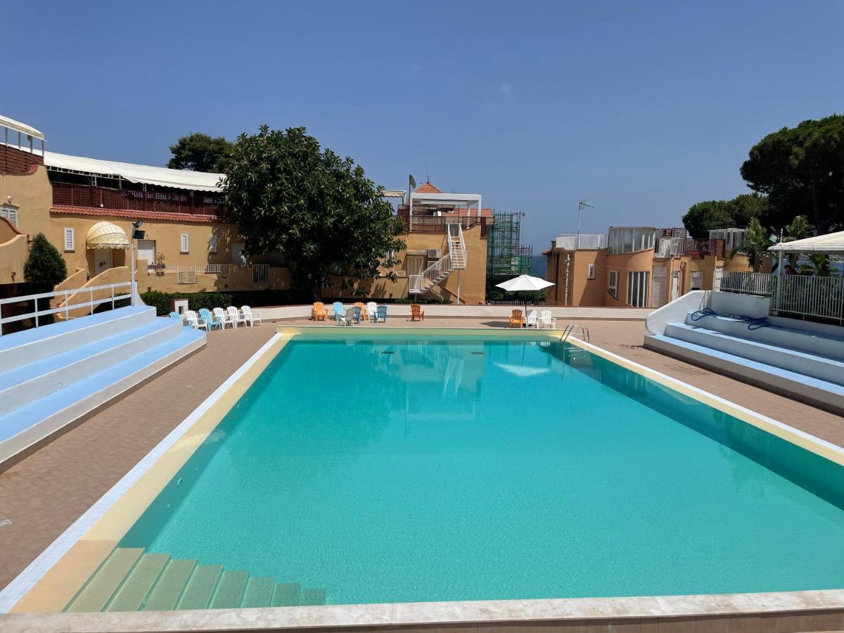 _capo Gallo Apartment