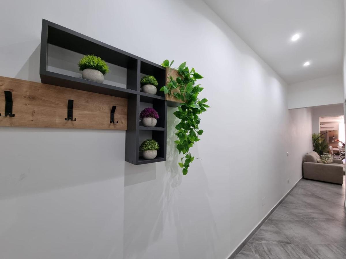 Apartment Decollati House *