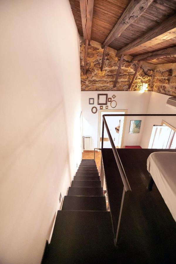 Loft In *