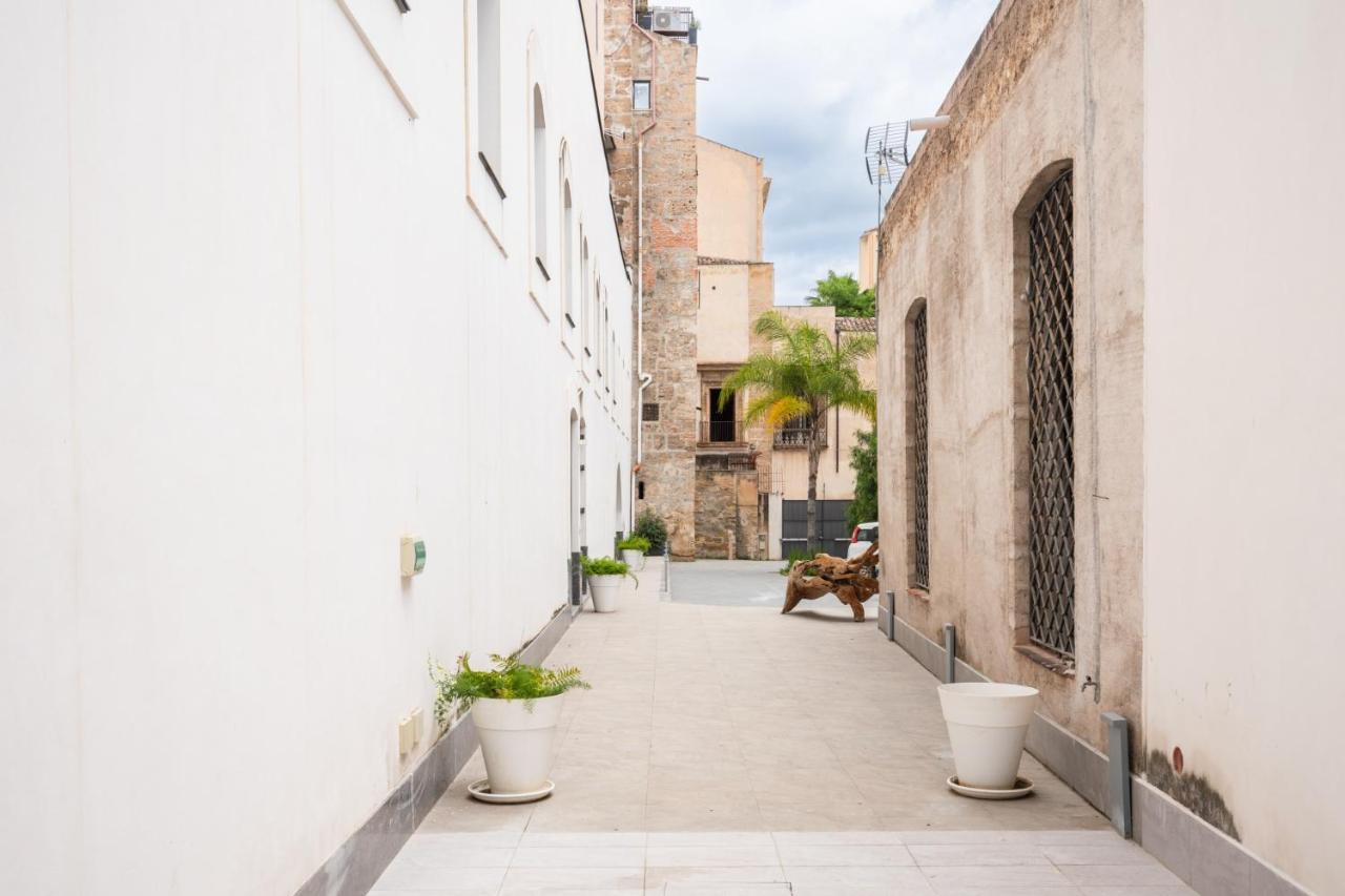 Luxury Warehouse Valverde By Domus Sicily Apartment Palermo