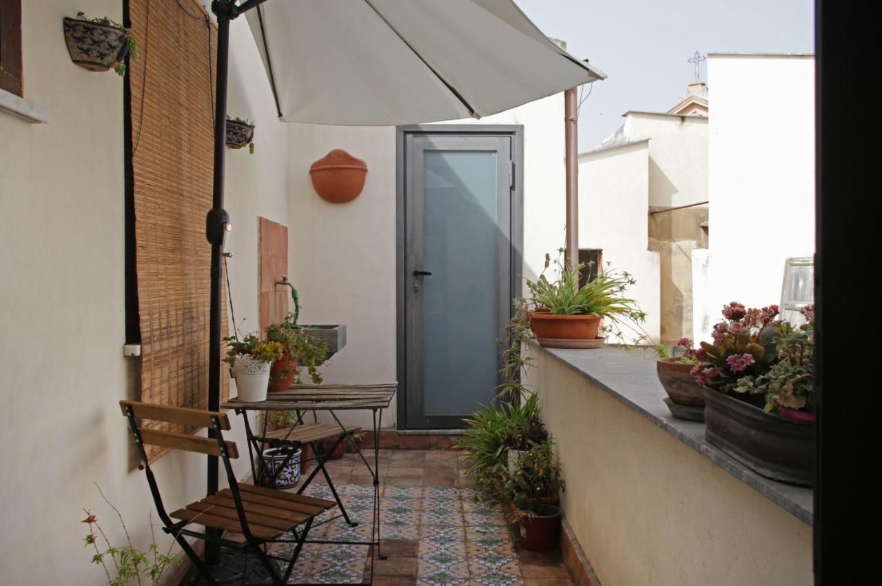 Casa Miqva - In Shared 2* Palermo