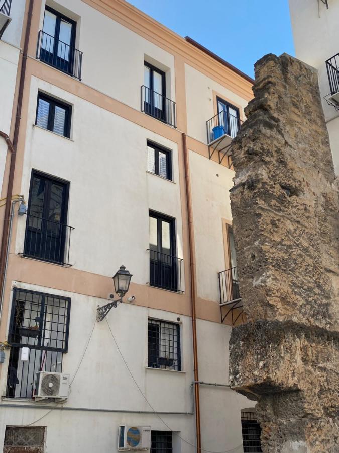 In Centro Storico A Vicino La Cattedrale *