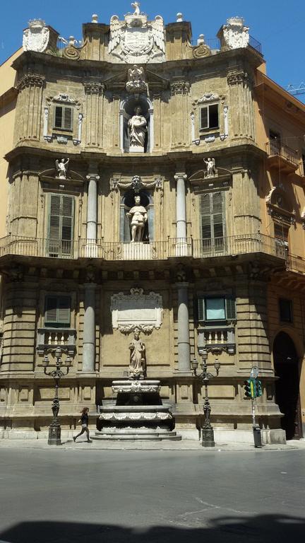 Quattro Canti Valu * Palermo