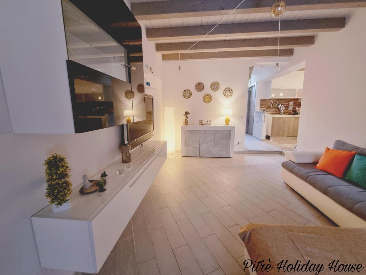 Pitre Holiday House