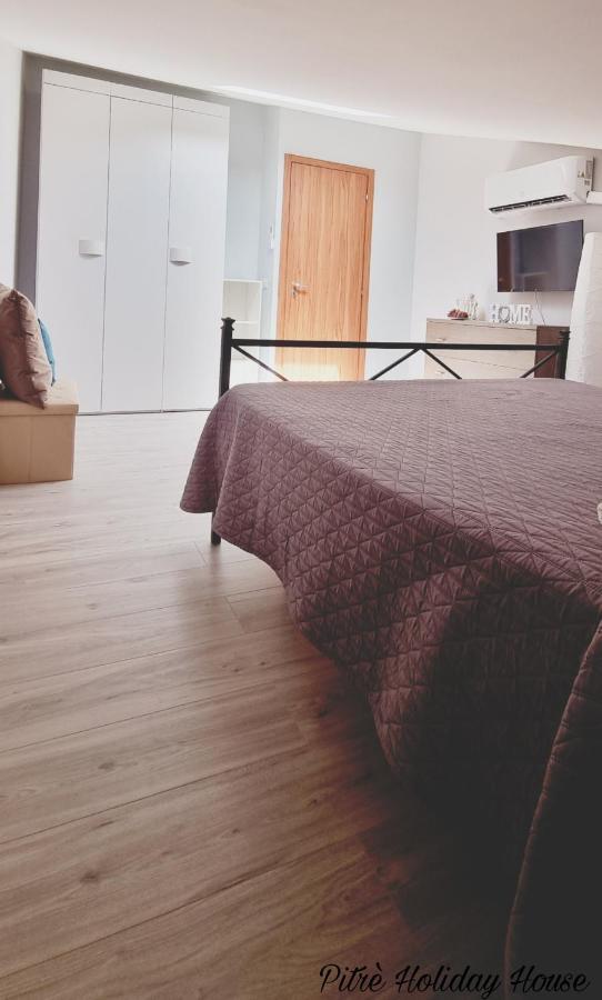 Pitre Holiday House Apartamento *