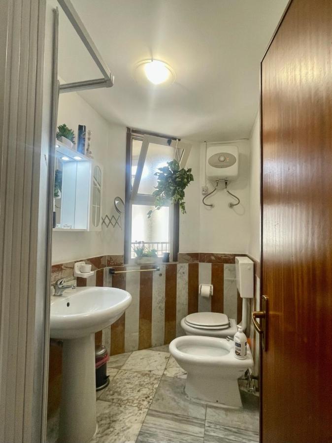 Maya's Close To Ballaro Market And Station Apartment