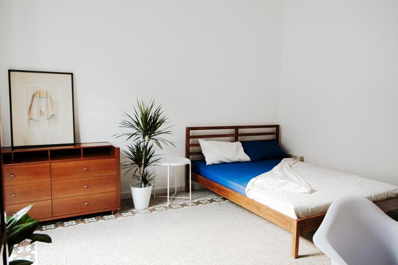 13 Open House Bed & Breakfast