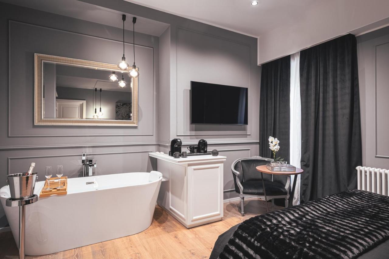 Residenze Chamur- Grattacielo Guest house