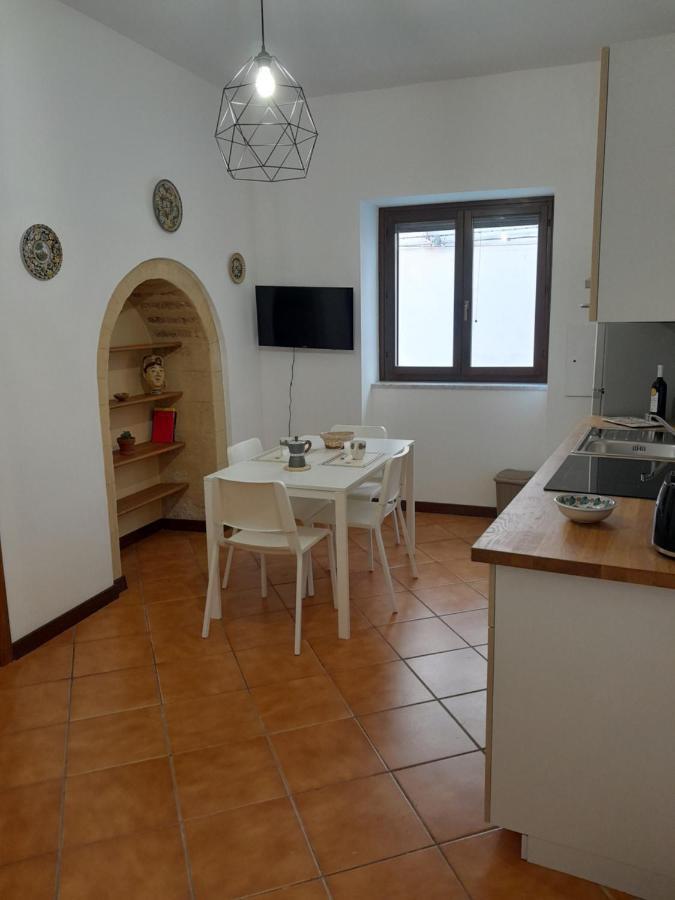 Suk-al-bahlara Apartment
