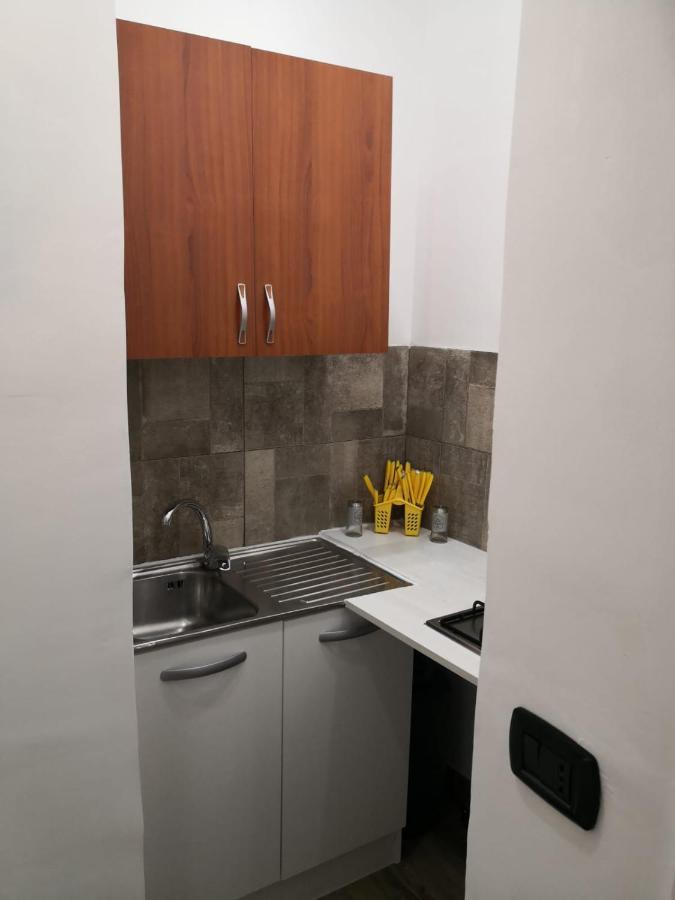 Carlino Room's *
