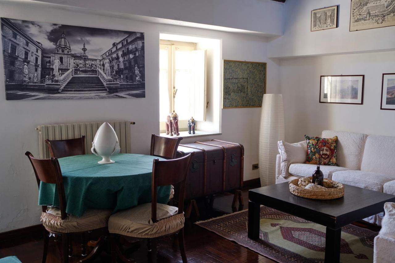 Attico Con Terrazza Sul Porto Palermo
