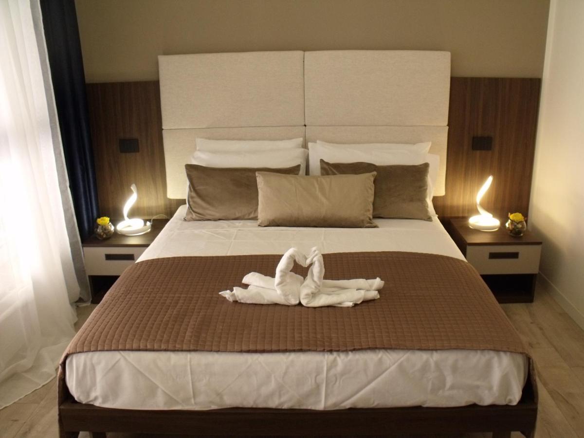 Plaza Ungheria Hotel *