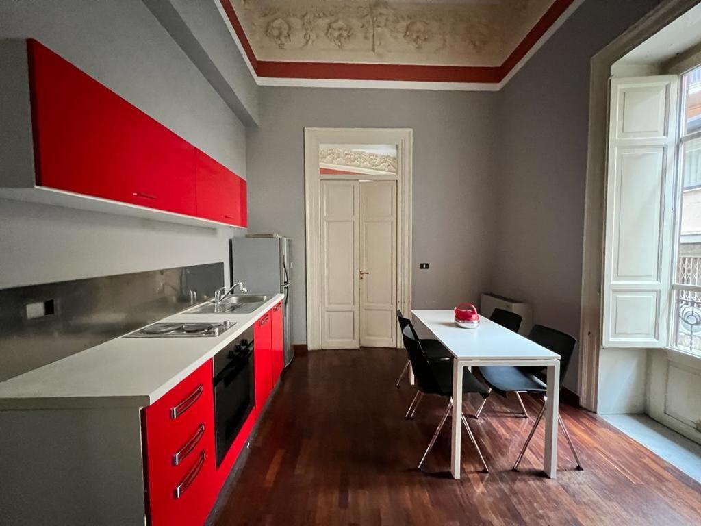 38,velasquez Apartment