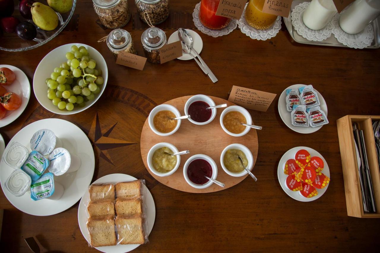 Bed & Breakfast Dimora Sinibaldi 2*