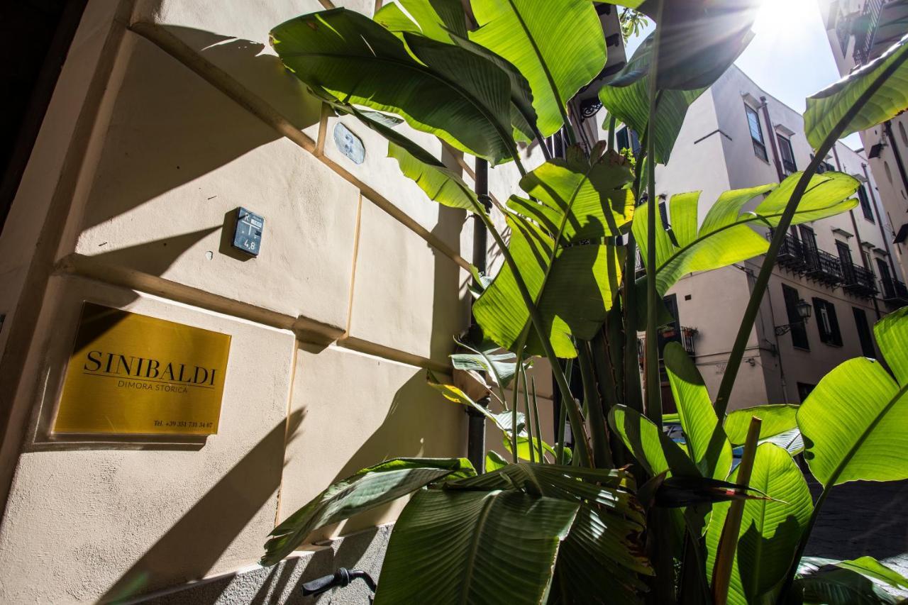 Dimora Sinibaldi Bed & Breakfast 2*