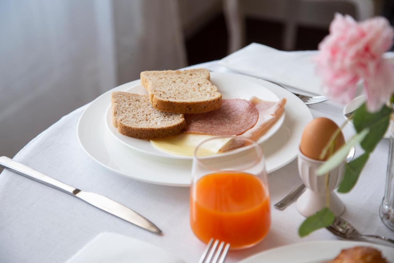 Dimora Sinibaldi Bed & Breakfast