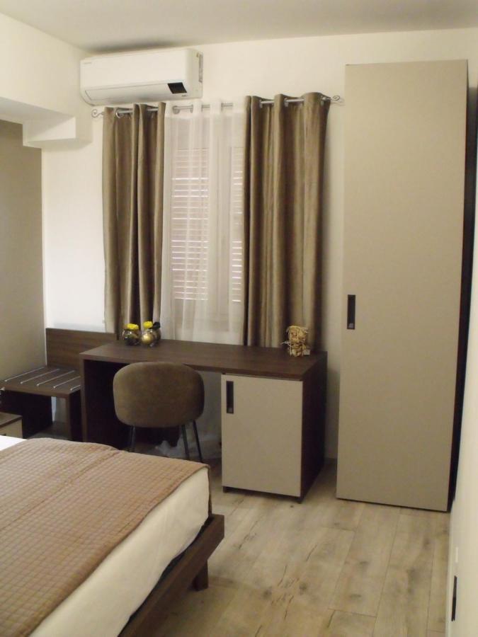 Plaza Ungheria Hotel *