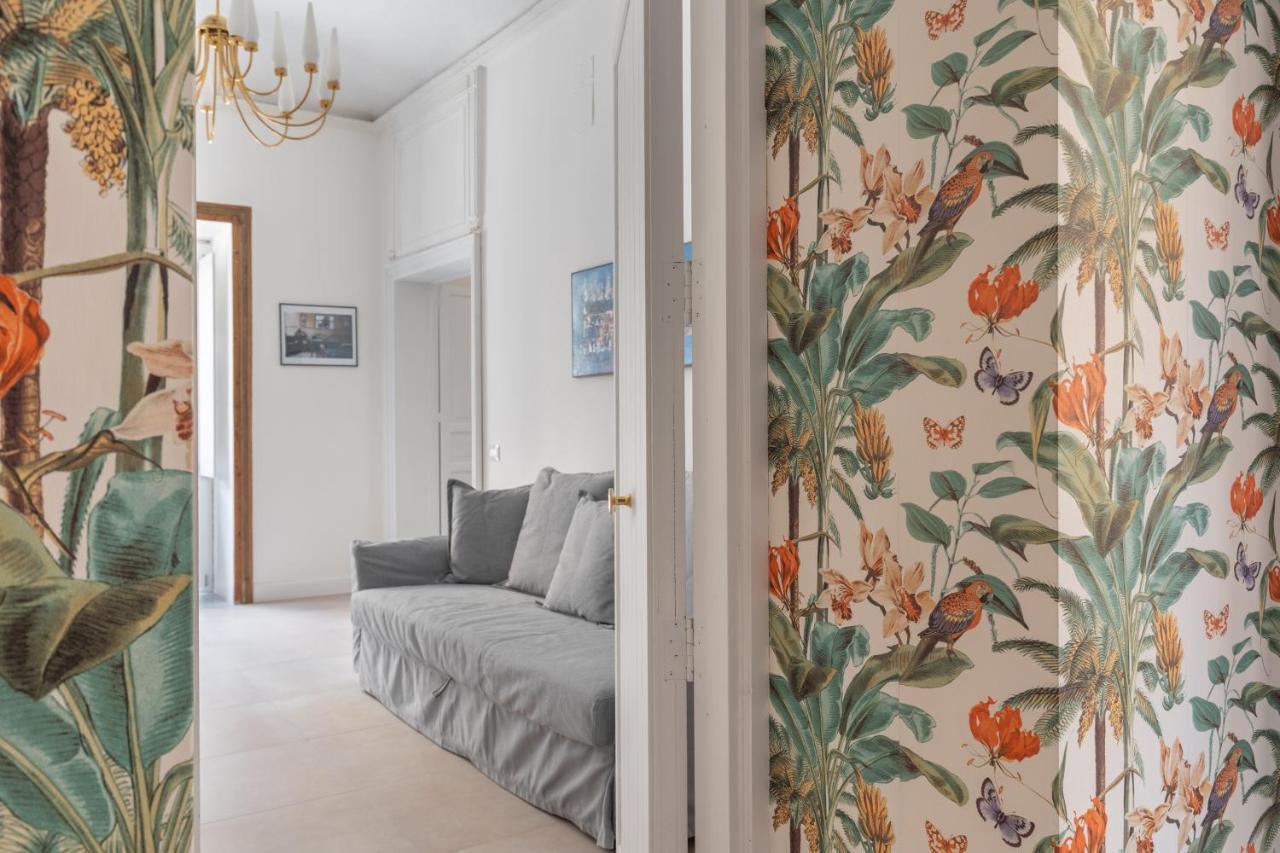 124 Maqueda Apartment *