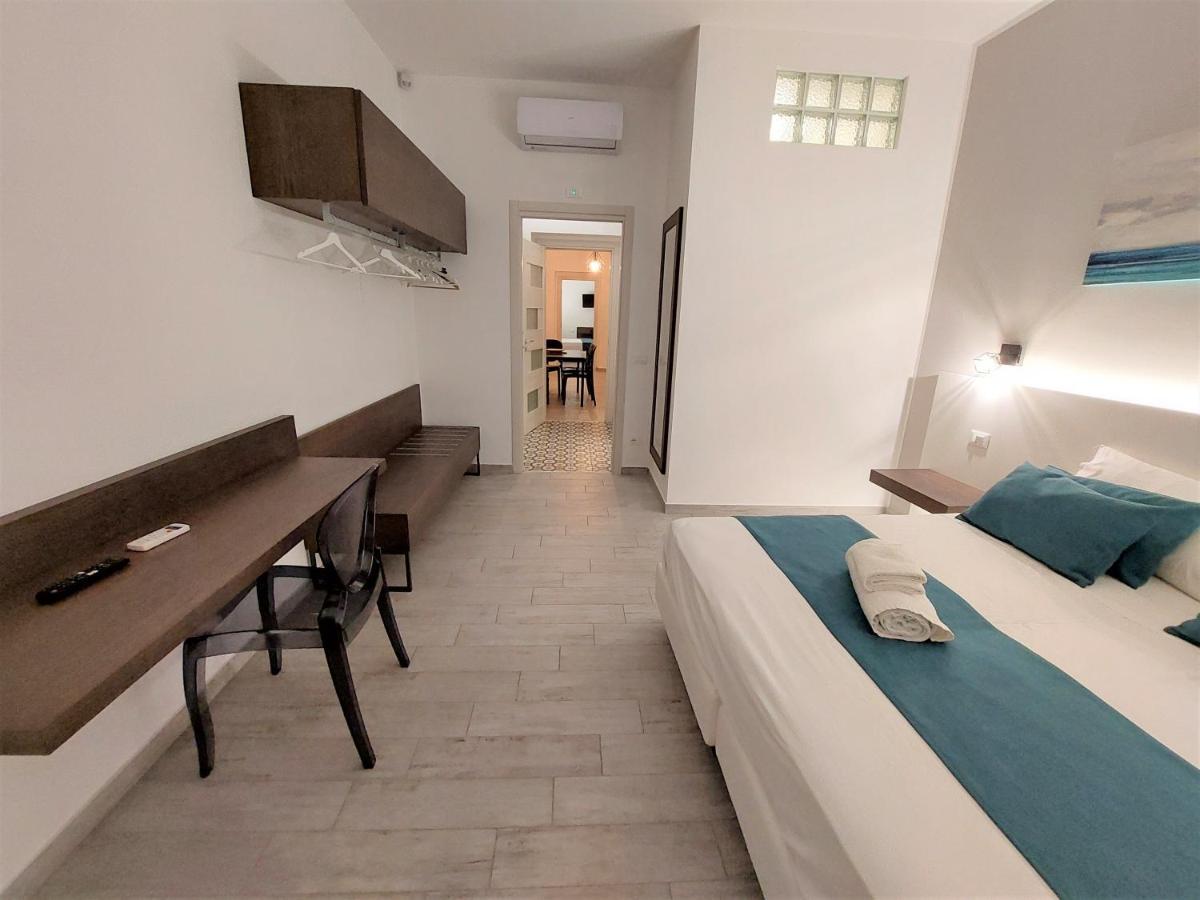 Leone Apartment