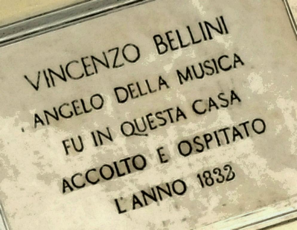 Dimora Bellini Luxury Rooms&breakfast Bed & Breakfast 2*