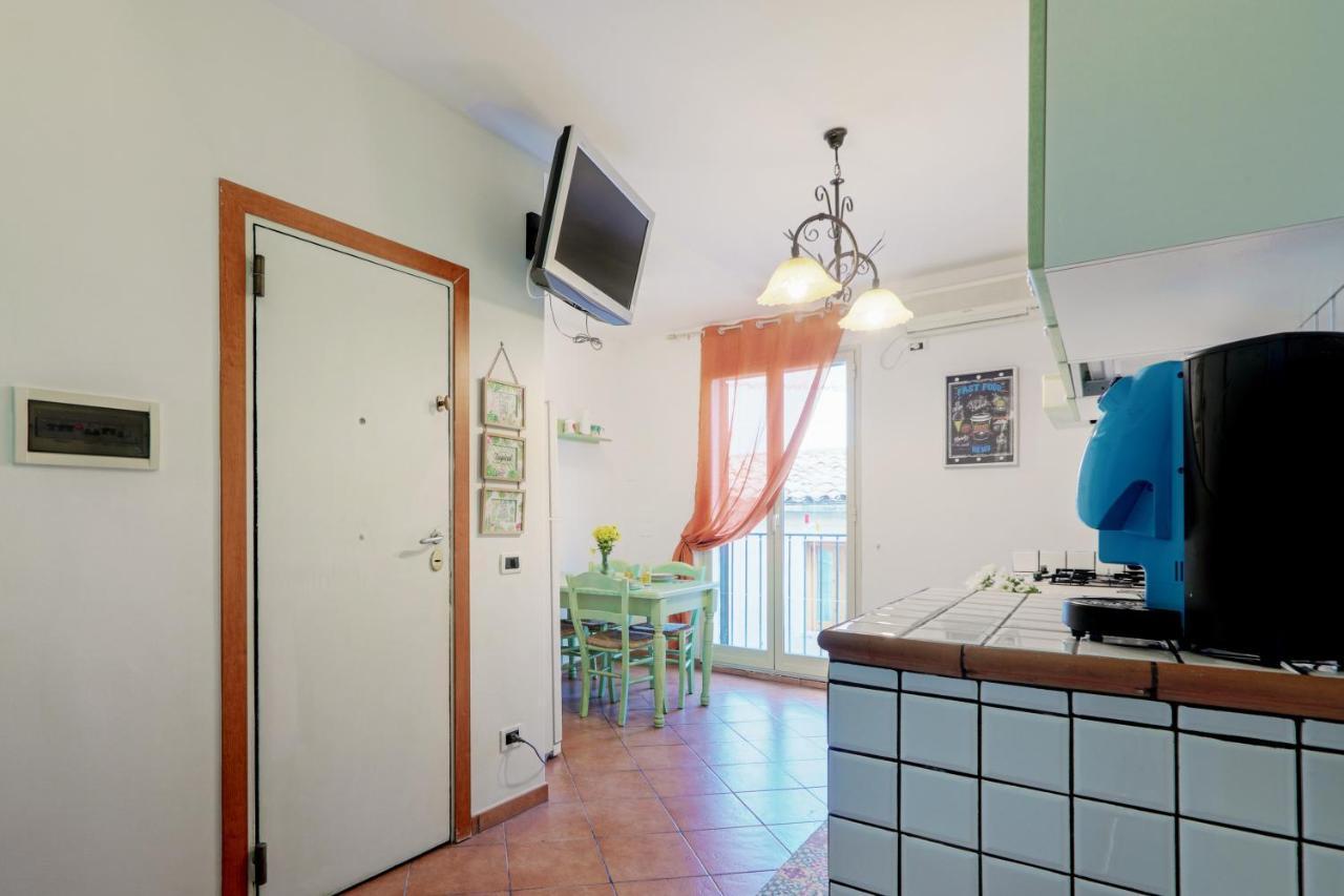 Apartment Casa Di Molly Cozy Near Via Roma