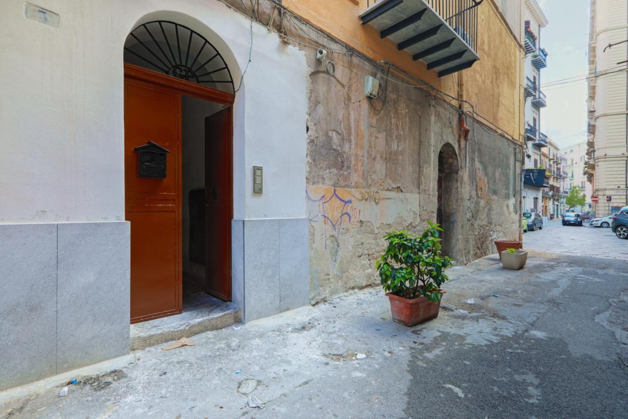 Casa Di Molly Cozy Near Via Roma Apartment *