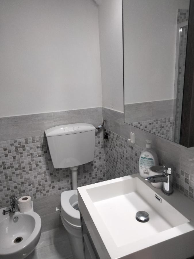 Casetta Blu Mondello Zona Partanna Palermo