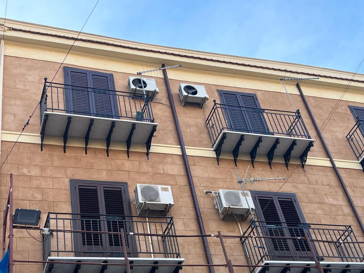 Apartment Home.70 Carini