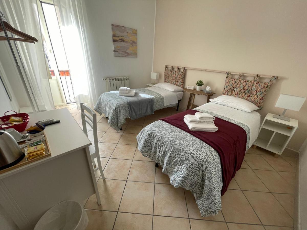 Affittacamere Punto Al Capo Intero O Stanze Matrimoniali Con Bagno Privato *