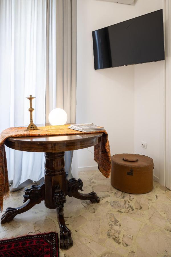 Esterolga Dimore Di Famiglia Deluxe Apartment Palermo