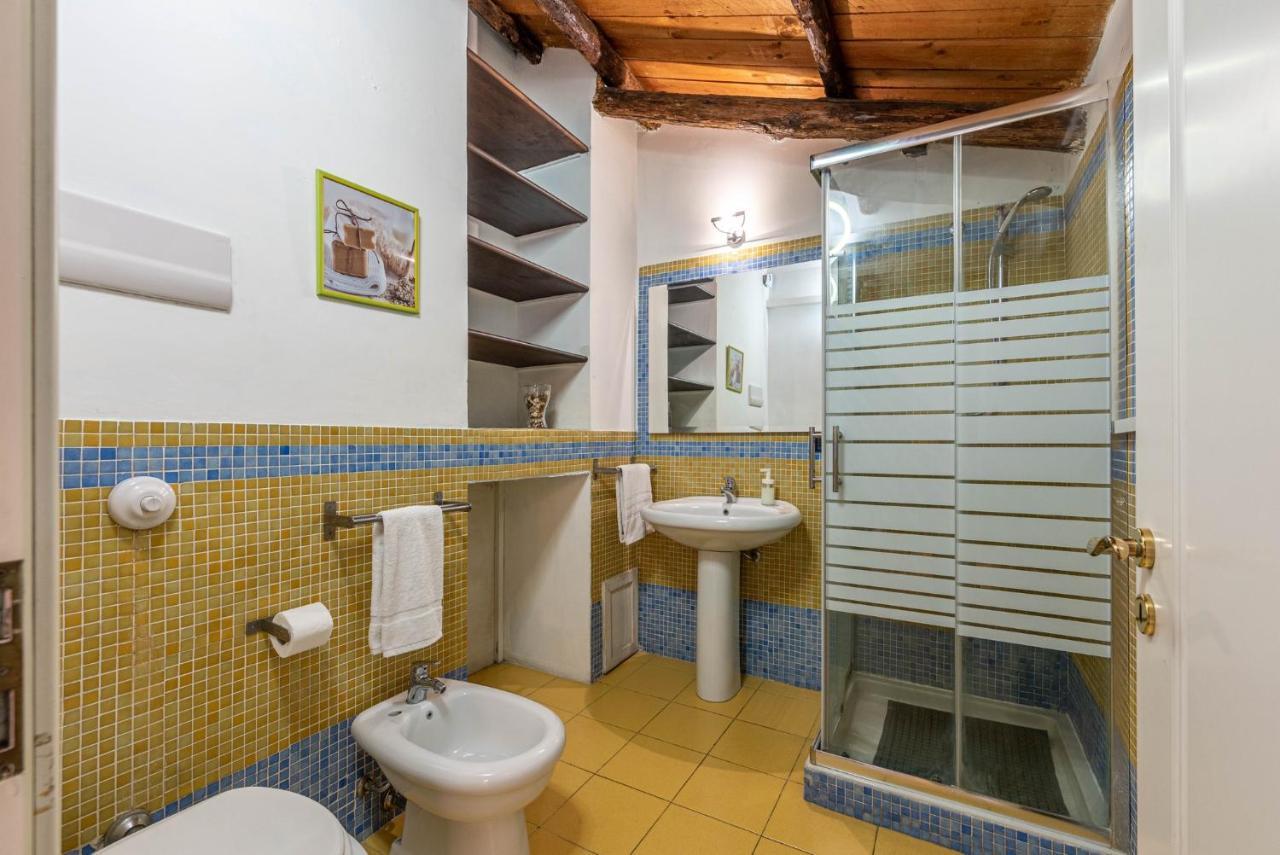 Vicere' Maqueda Guest house