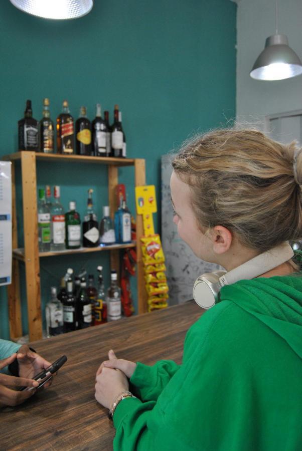 Hostel Balarm - And Bar *