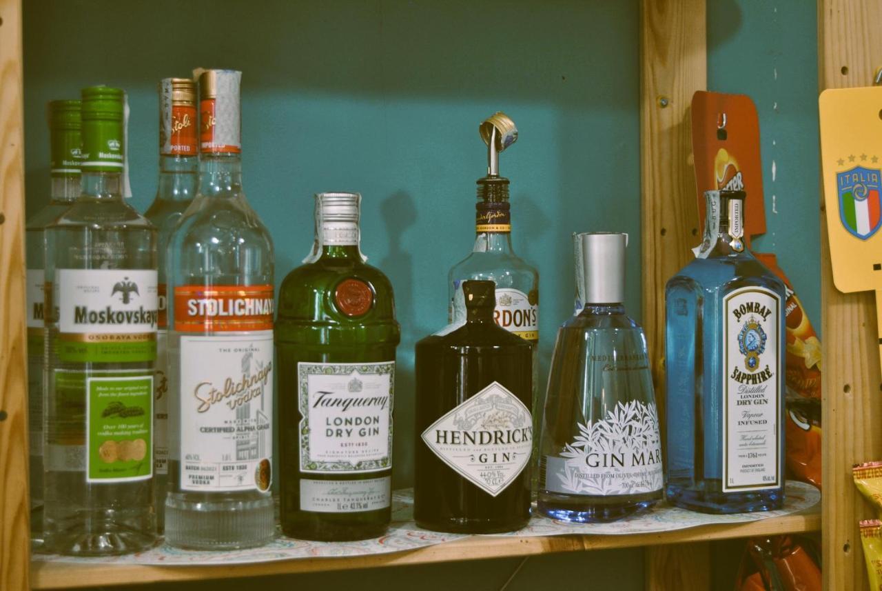Hostel Balarm - And Bar