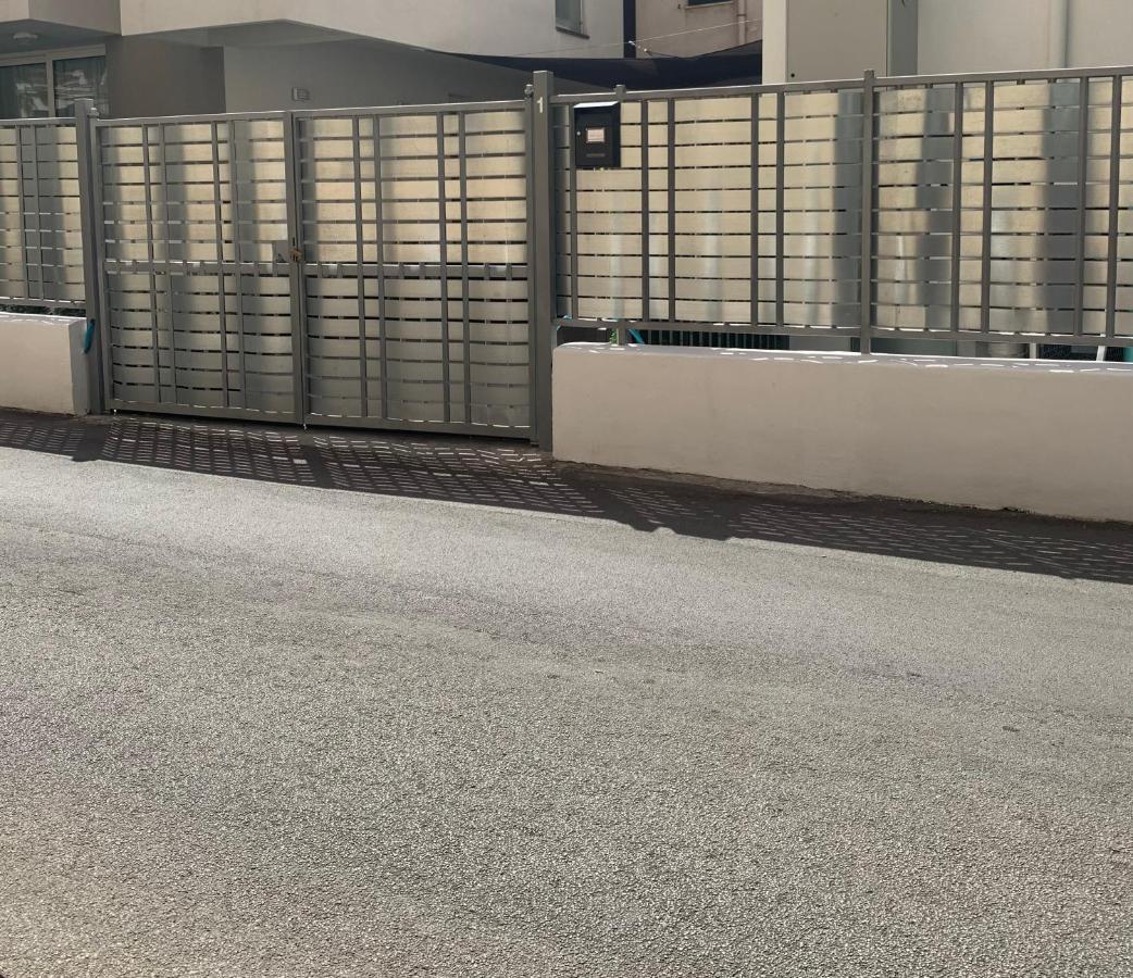 Rosato 3 - Moderno E Confortevole Con Spazio Esterno Tra Mondello E Il Centro Storico Palermo
