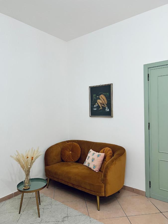 A Ballaro Apartment *