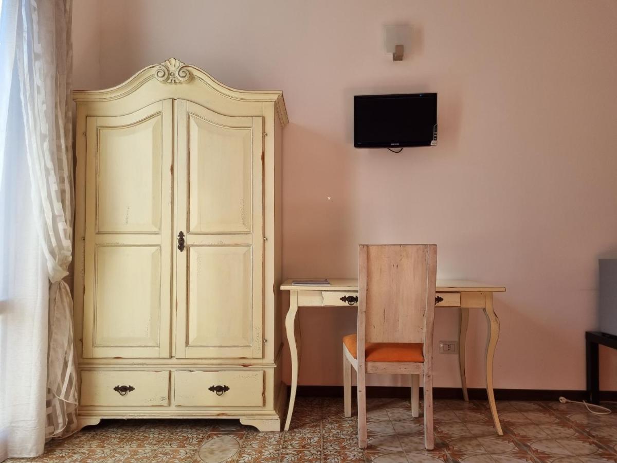 Piazza Politeama Apartment *